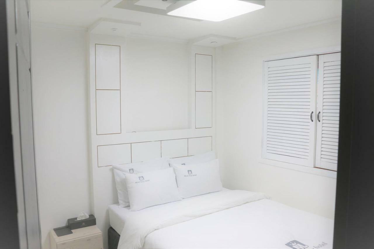 Hotel Must